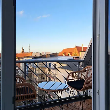 Livora Living - Stilvolles Dg-apartment An Der Fussgaengerzone - 2 Schlafzimmer Appartamento Wilhelmshaven