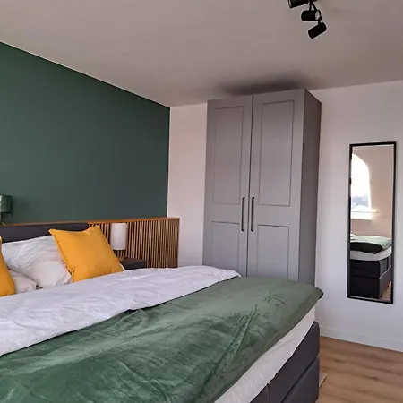 Livora Altstadt - Stilvoll - Zentrumsnah - Tv-streaming - Balkon - Nordsee - Badewanne *