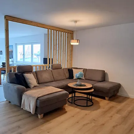 Apartment Livora Altstadt - Stilvoll - Zentrumsnah - Tv-streaming - Balkon - Nordsee - Badewanne