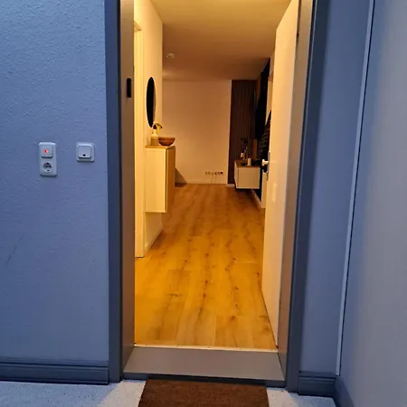Livora Living - Stilvolles Dg-apartment An Der Fussgaengerzone - 2 Schlafzimmer Appartamento Wilhelmshaven