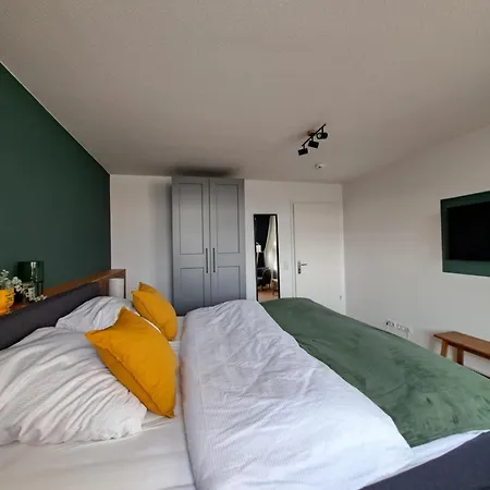 Livora Living - Stilvolles Dg-apartment An Der Fussgaengerzone - 2 Schlafzimmer Appartamento Wilhelmshaven